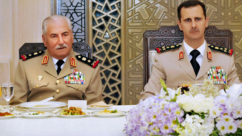 Бивш сирийски миниистър готвен за наследник на Башар Асад