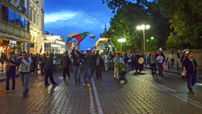 Протестиращите блокираха площад &quot;Независимост&quot;
