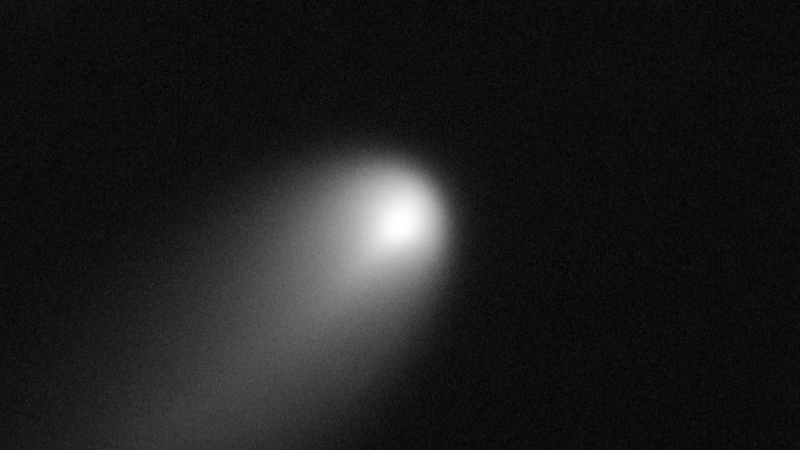 Комета блести като Луната за Коледа