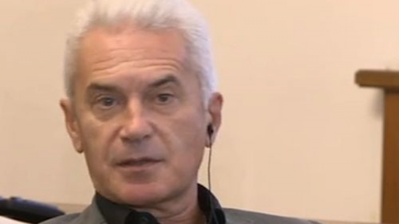 Волен Сидеров: Ще съдя Ивет Добромирова за скалъпения скандал