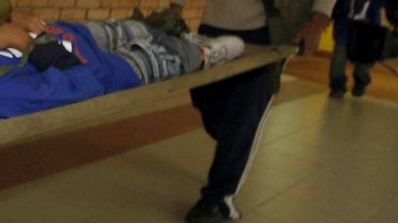 Борят се за живота на наръганото с нож момче в Пловдив
