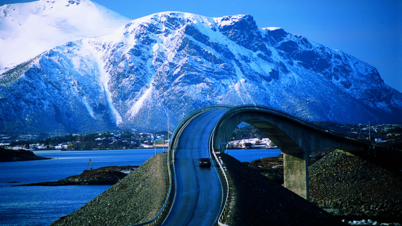 Изумителният Атлантически път в Норвегия е като фентъзи (СНИМКИ)