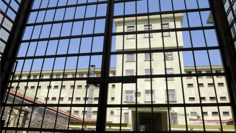 Контрабанда и сексуслуги за 7 млн. лв. в Бургаския затвор
