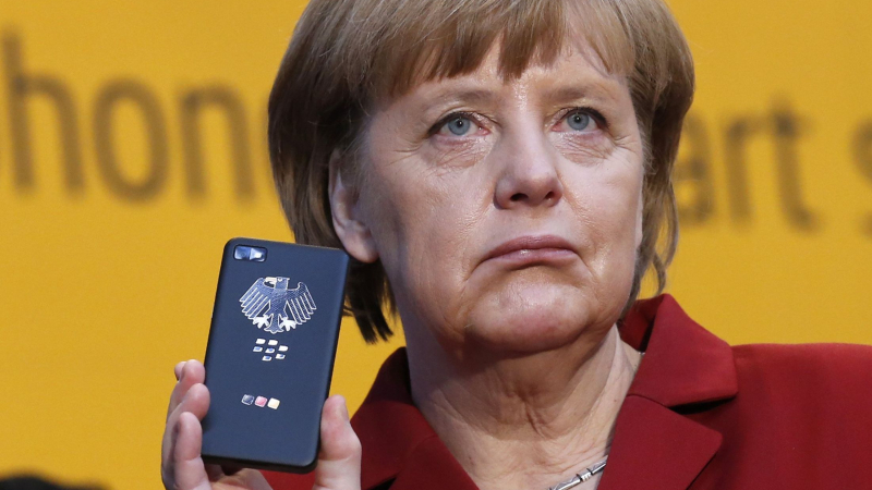 Привикват американския посланик в Берлин да обясни за подслушването на Меркел 