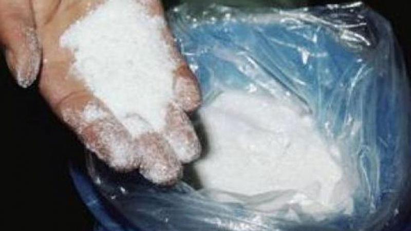 Шафнер в международен влак пренасял 5 кила хероин 