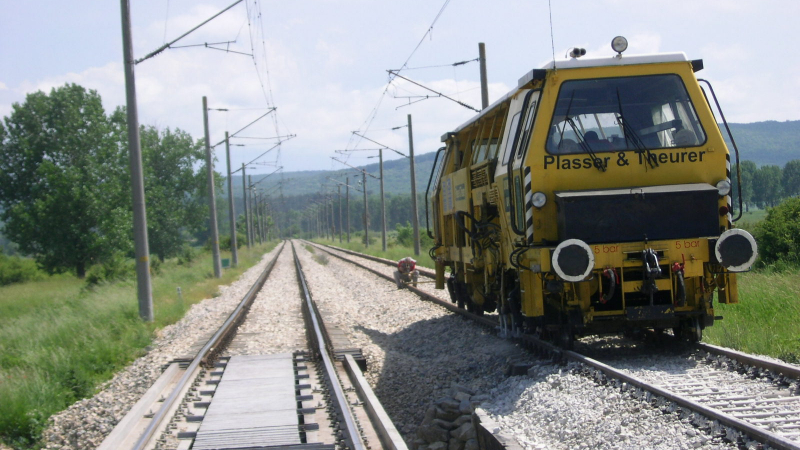 11 влака с променени разписания заради ремонт между София и Мездра