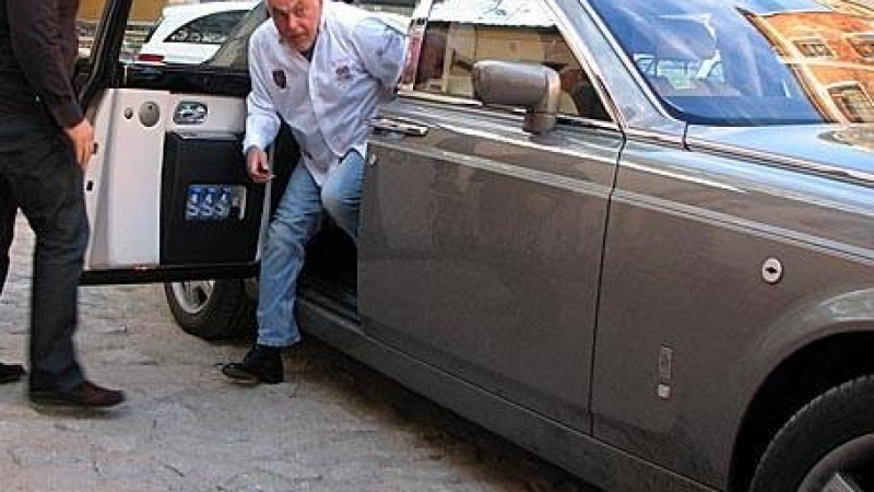 Ръчно изработен Ролс Ройс Фантом за стотици хиляди возеше Младен Мутафчийски