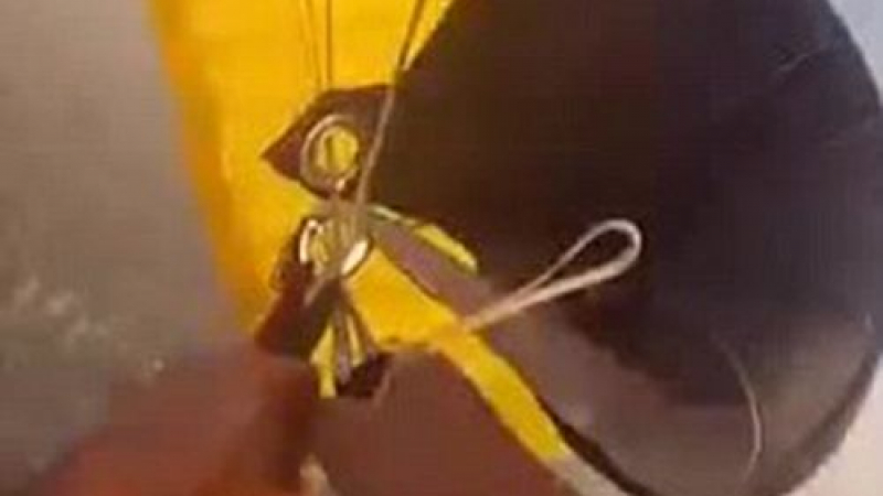 Коронованият принц на Дубай на косъм от смъртта при скок с парашут (ВИДЕО)