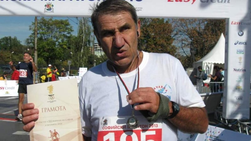 Васил Николов – Маратонеца: Да бягаш десетки километри с шипове в петите, е лудост