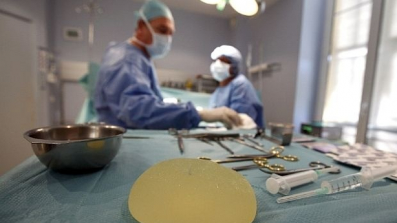 Шест жени с гръмнал силикон след нелегални операции