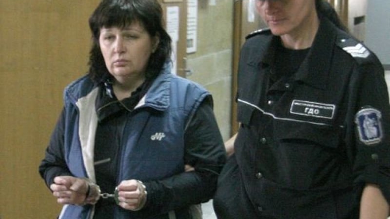 3 години затвор за топ измамницата Анна Парпарова