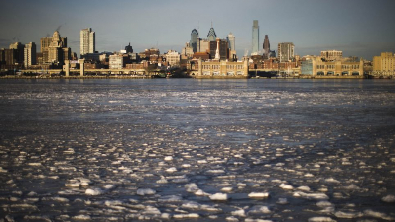 Замръзнали тела се подават от снега с покачването на температурите в САЩ  