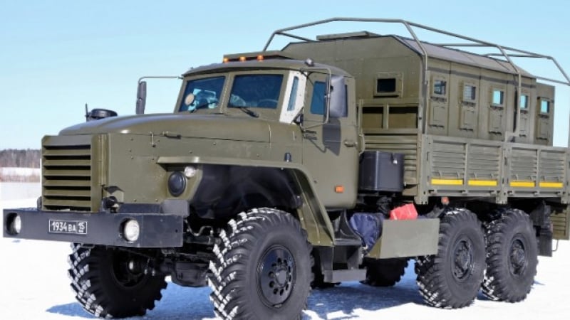 Какво могат яките военни камиони Урал (ВИДЕО)