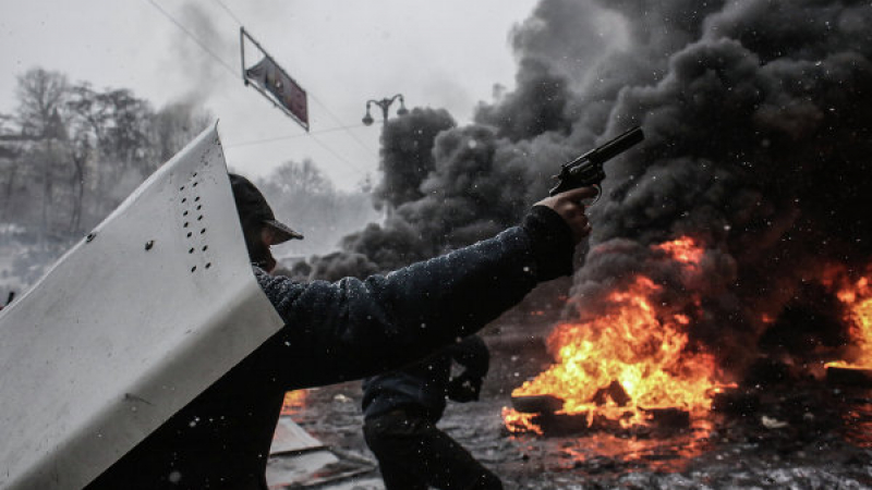 Опозицията: Петима вече са загинали на &quot;Майдана&quot; (НА ЖИВО)