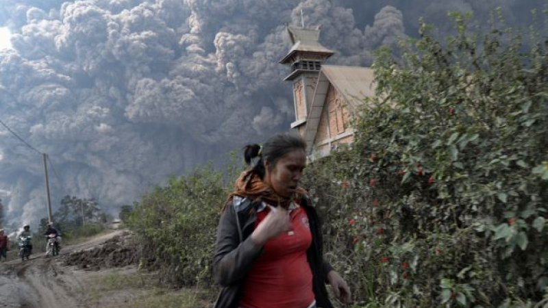Репортер, ученици и учител сред загиналите от вулкана (СНИМКИ/ВИДЕО)