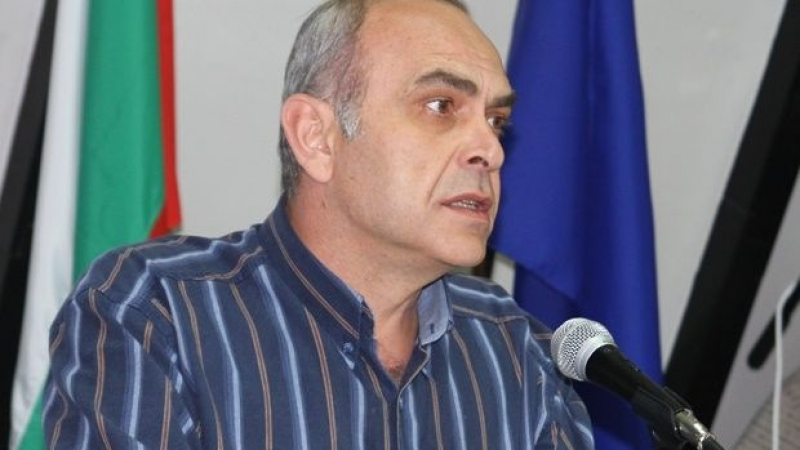 Костадин Паскалев каза ще стане ли премиер в правителството на Радев