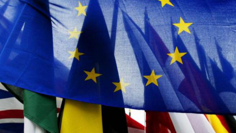 Financial Times: Кризата в ЕС изглежда отмина