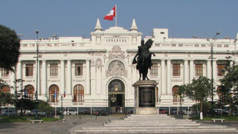 Премиерът на Перу хвърли оставка