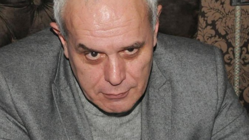 Андрей Райчев: Борисов бавно отвинтва главата на Цветанов