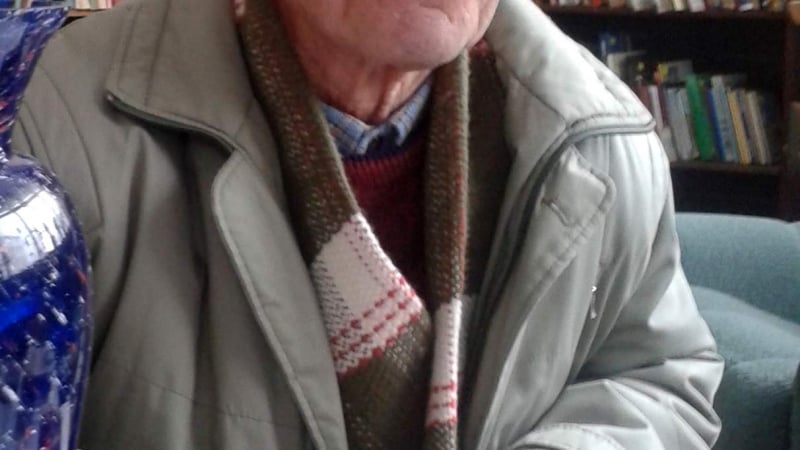 Никола Ацалов - старецът с трите хобита: Самодейният ни квартет “Родолюбие” завладя по Татово време Страната на изгряващото слънце 
