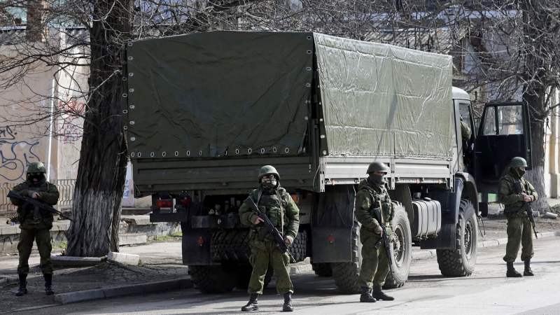 70 военни камиона нахлуха в Симферопол