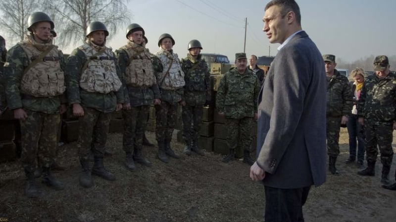 Кличко зове: Военните да отговорят адекватно на опитите за нахлуване в Украйна  