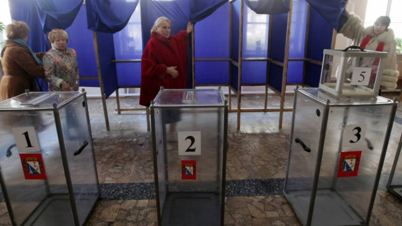 Премиерът на Крим – сред първите, гласували на референдума 