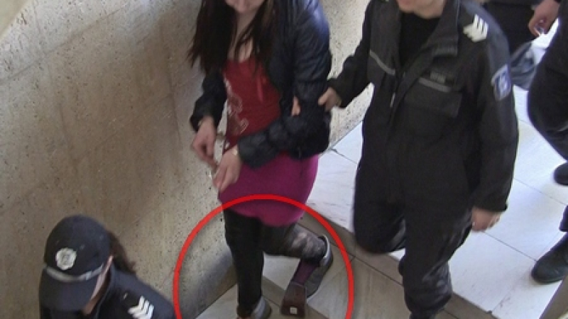 Махнаха връзките на обувките на арестантката Петя Райчева, за да не се обеси