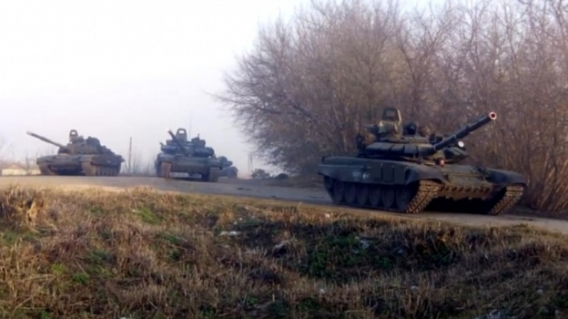 УНИАН: Гвардейска руска танкова дивизия е на границата, готви се да удари Киев (ВИДЕО)