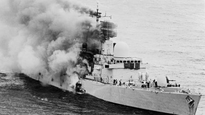2.4.1982 г.: Започва аржентино-британската война за Фолкландските острови