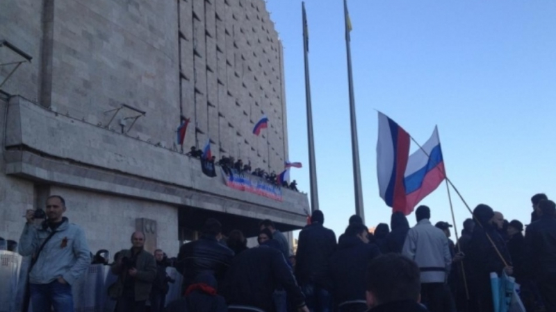 Сепаратистите в Донецк: Обяваме своя власт и референдум за присъединяване към Русия