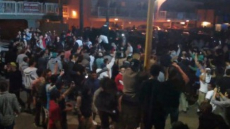 Кърваво университетско парти завърши със 100 арестувани и 44 ранени