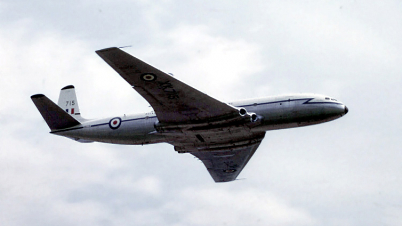 8 април: Преди 60 г. след катастрофа с „Комет-1” Великобритания завинаги губи лидерство в реактивната гражданска авиация
