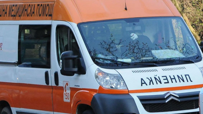 Първо в БЛИЦ: Линейки и пожарни летят към летище София