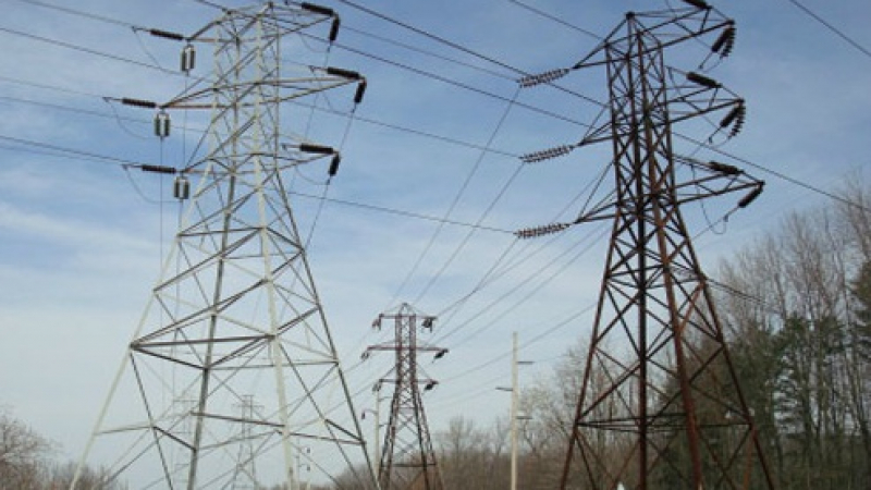 Държавната ЕСО поиска двойна цена за пренос на тока