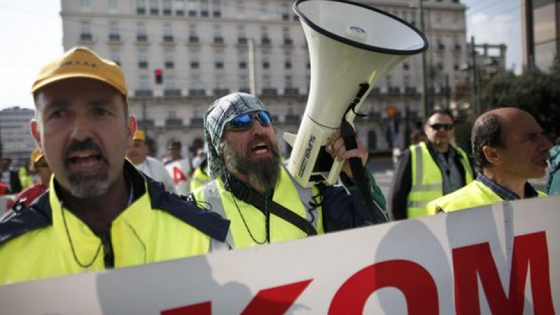 Профсъюзите в Гърция организират масова стачка 
