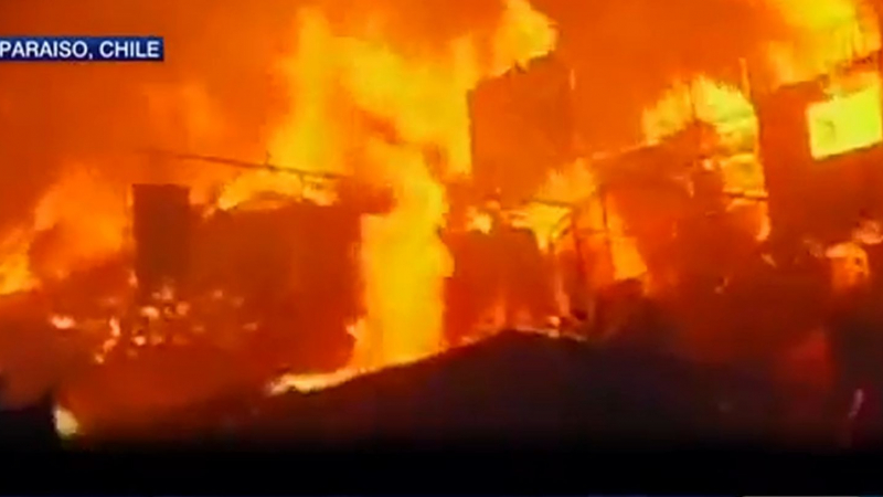 500 овъглени къщи вече от адския пожар в Чили