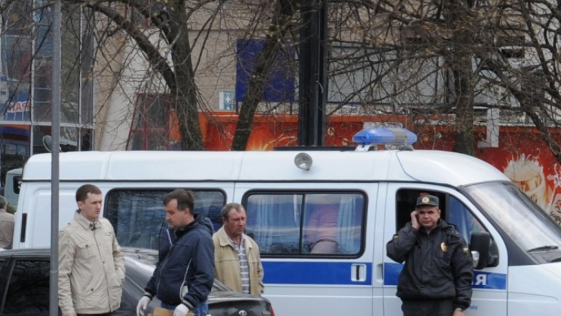 Трима нахлуха в руска банка и взеха заложници