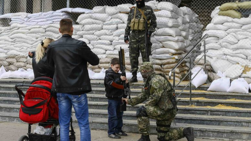 ОССЕ: В Донецк играе ръката на „чуждестранни консултанти“  