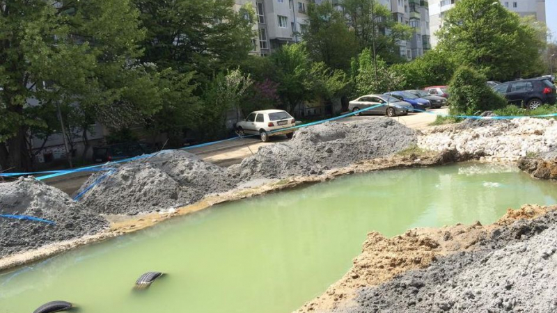 След пороите: Блок във Варна се сдоби с басейн