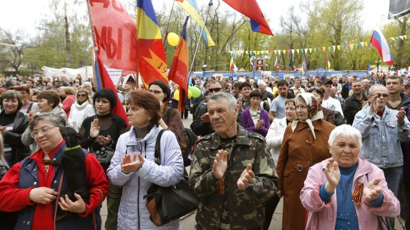 Луганск ще гласува за отцепването от Украйна в два етапа 