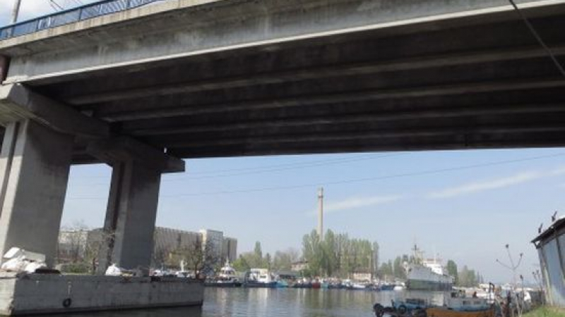 Петорната катастрофа на Аспарухов мост станала заради момичето-самоубиец