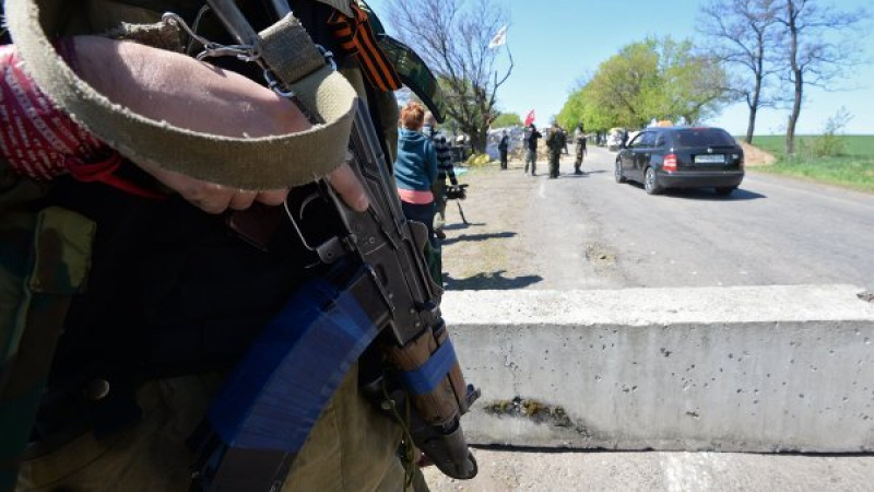 Въоръжени окупираха службата за сигурност в Донецк
