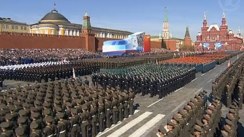 Уникален двоен Парад на победата в Москва и Севастопол (ВИДЕО)