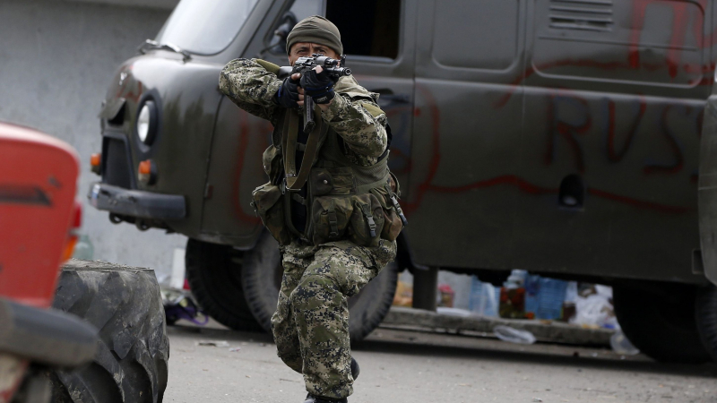 Националната гвардия и сепаратистите се стрелят в Краматорск 