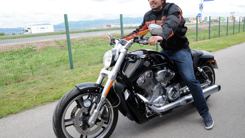 Калин Врачански яхна &quot;Harley Davidson&quot;