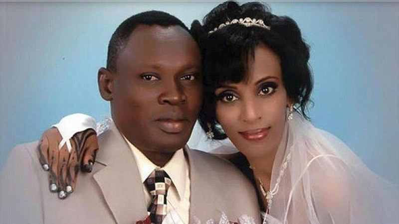 Осъдената на смърт в Судан бременна християнка се срещна със съпруга си (ВИДЕО)