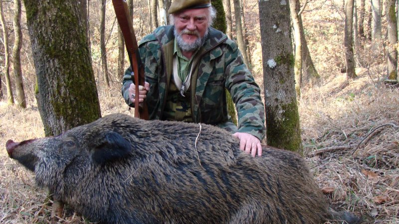 Легендата Йото Пацов: Пенчо Кубадински уволни свой човек, защото застреля незаконно диво прасе