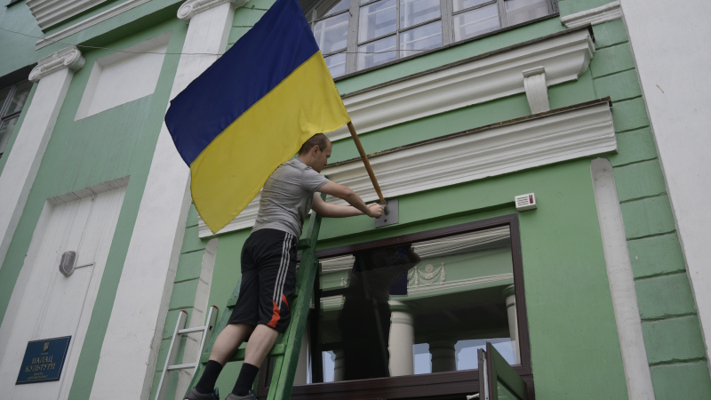 ЦИК на Украйна вдигна ръце от Славянск   
