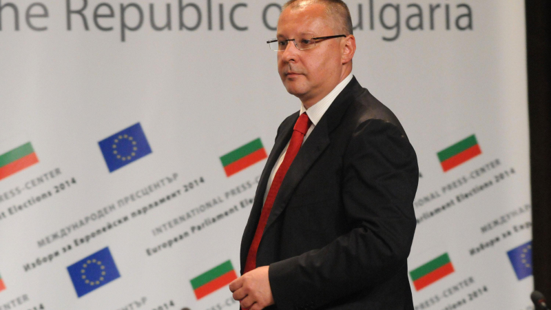 Станишев отива евродепутат в Брюксел, но за малко